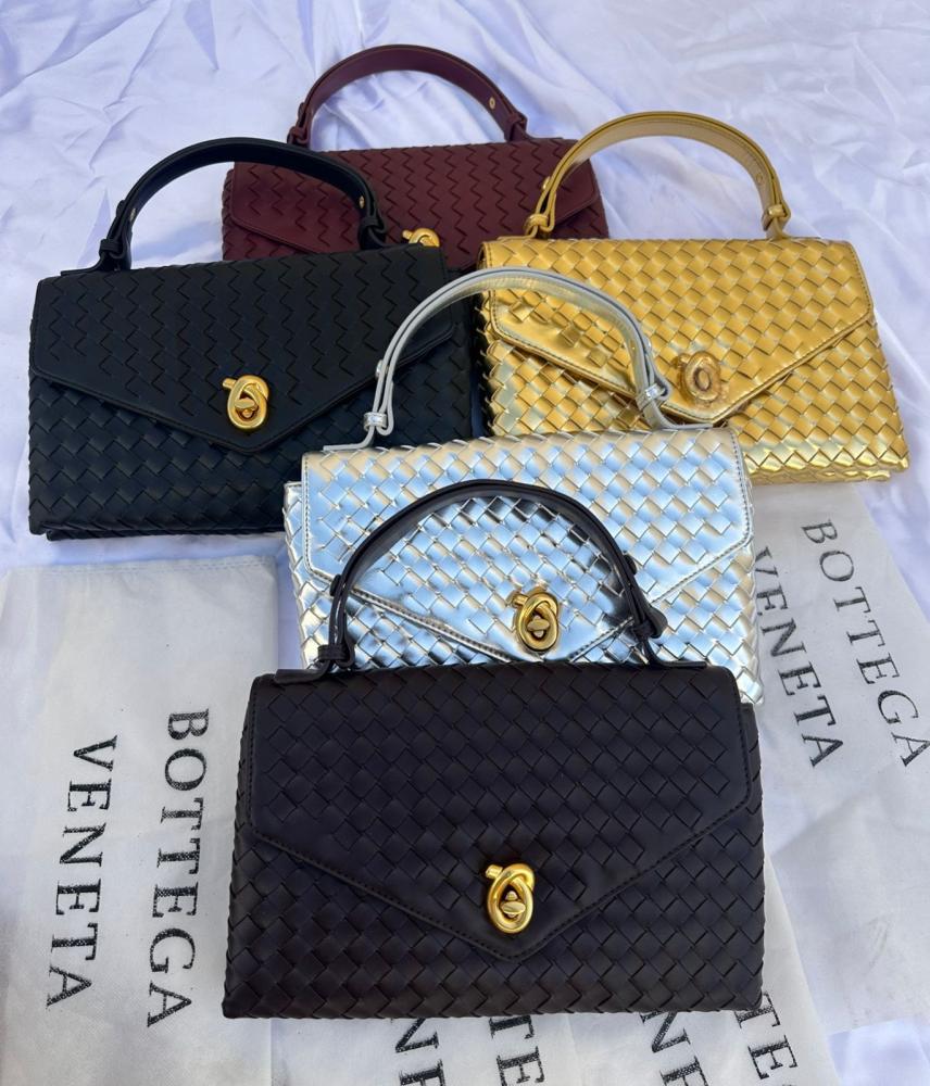 BOTTEGA _High Quality