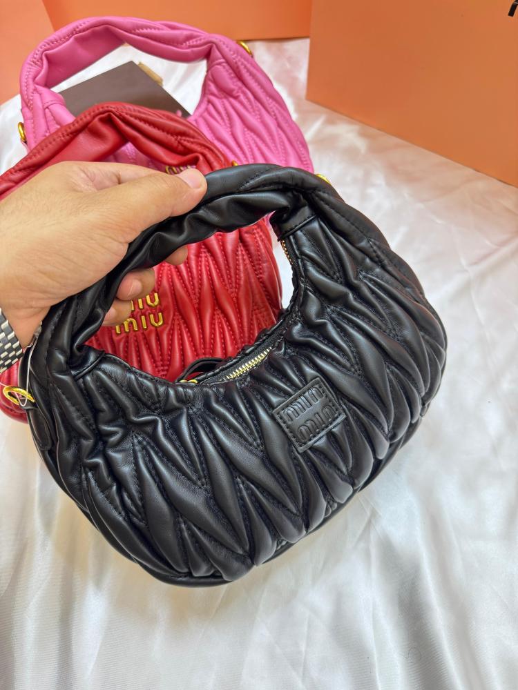 MIU MIU   _High Quality