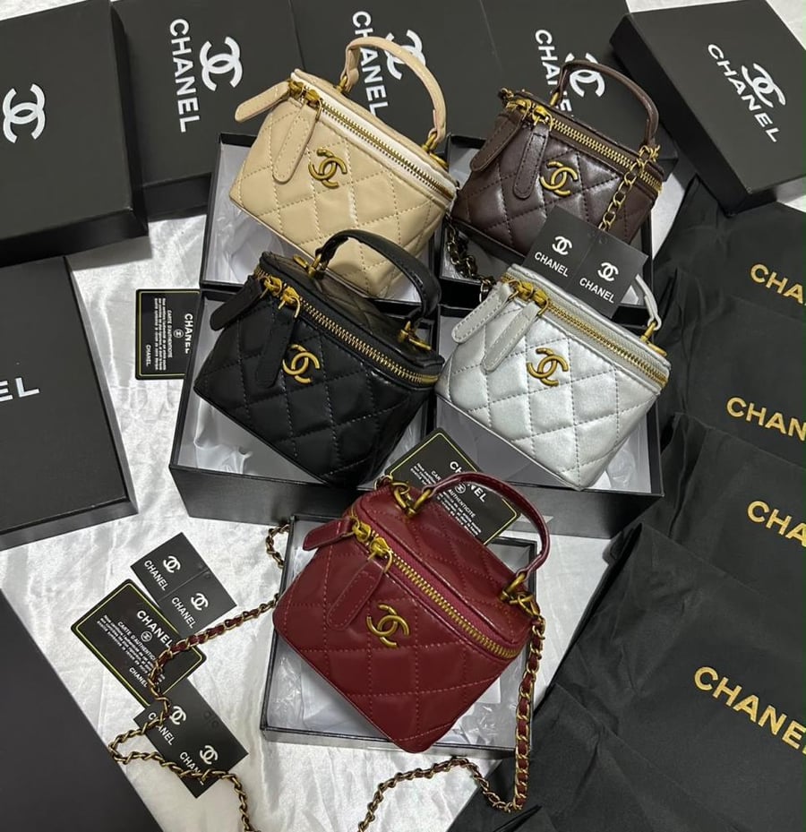 CHANEL  _High Quality