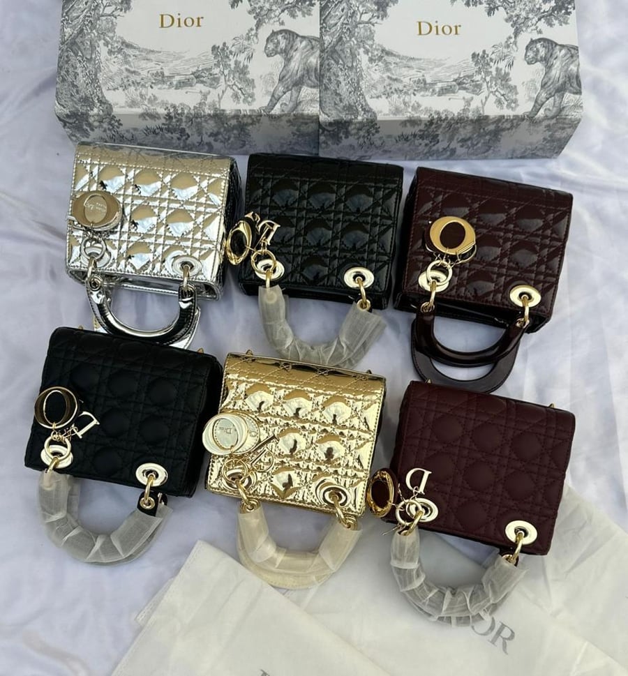 Dior   _High Quality