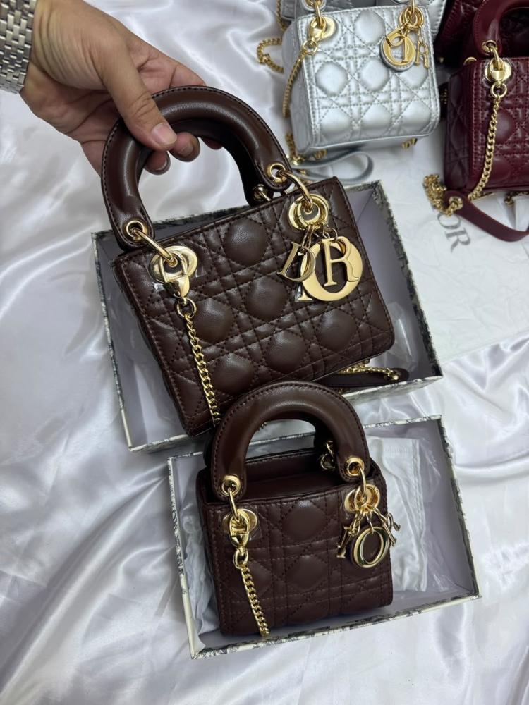 Dior   _High Quality