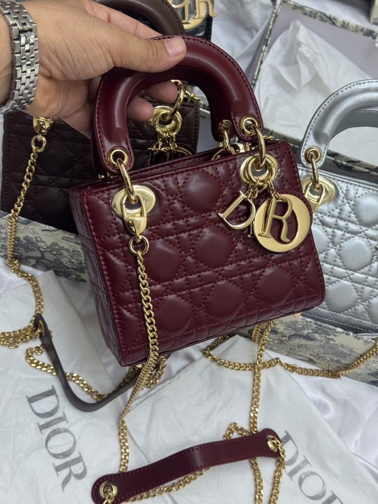 Dior   _High Quality