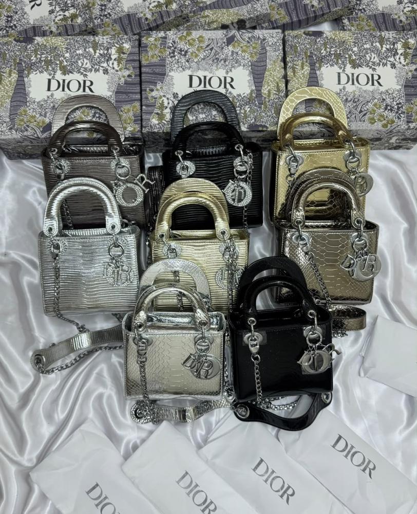 Dior   _High Quality