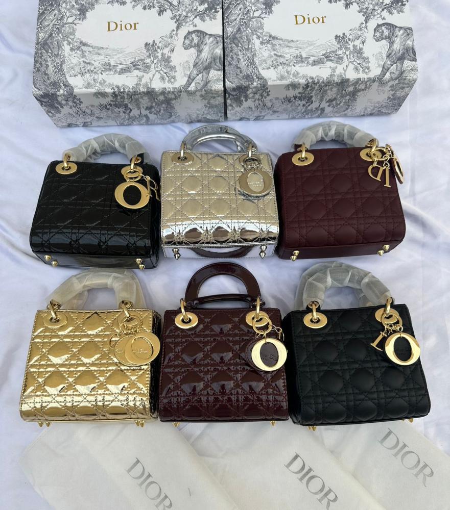 Dior   _High Quality