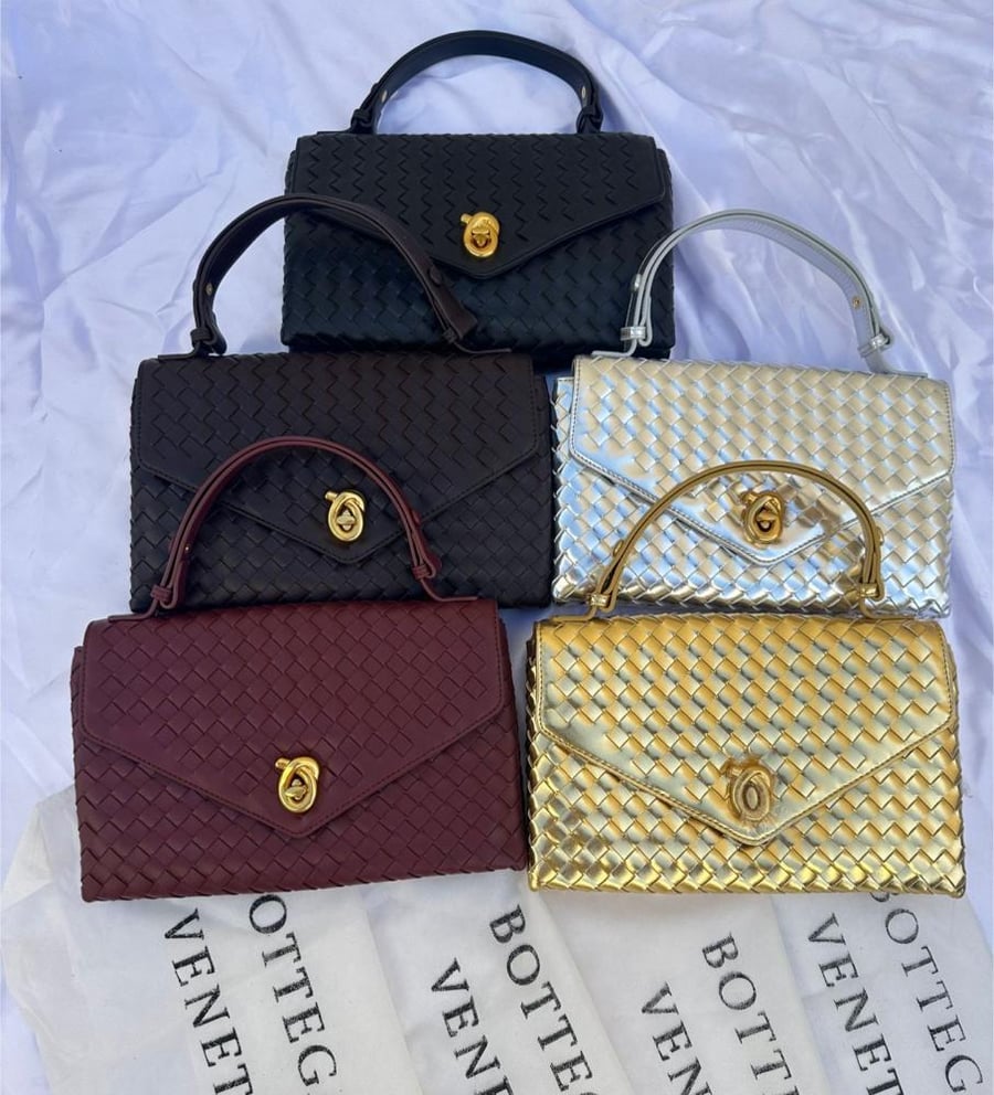 BOTTEGA _High Quality