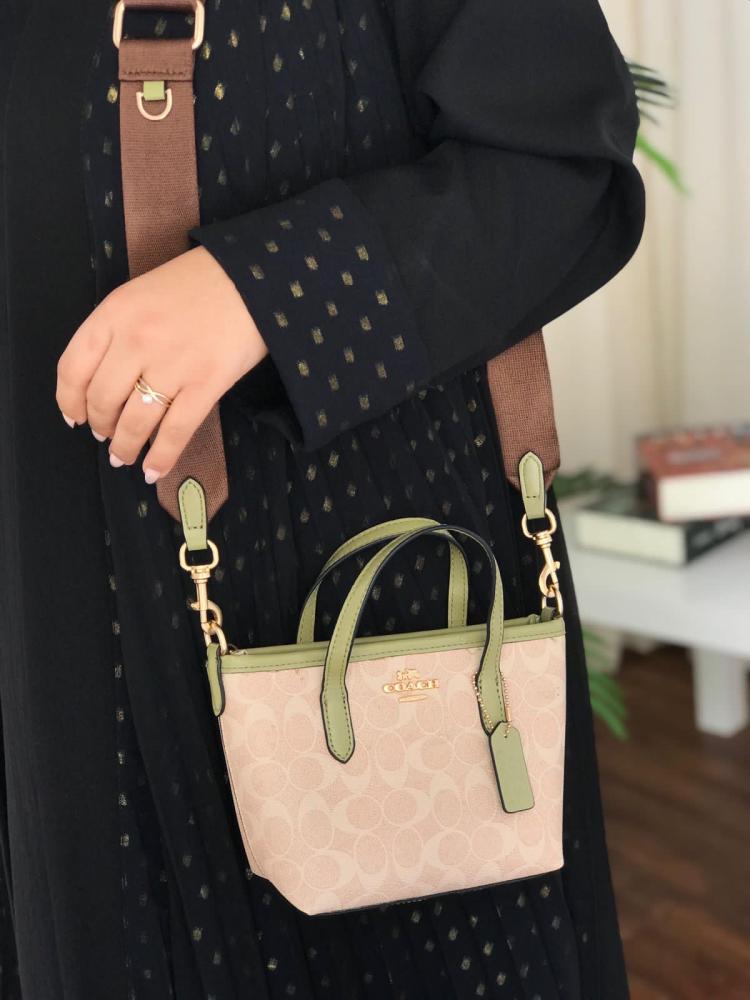 COACH   _High Quality