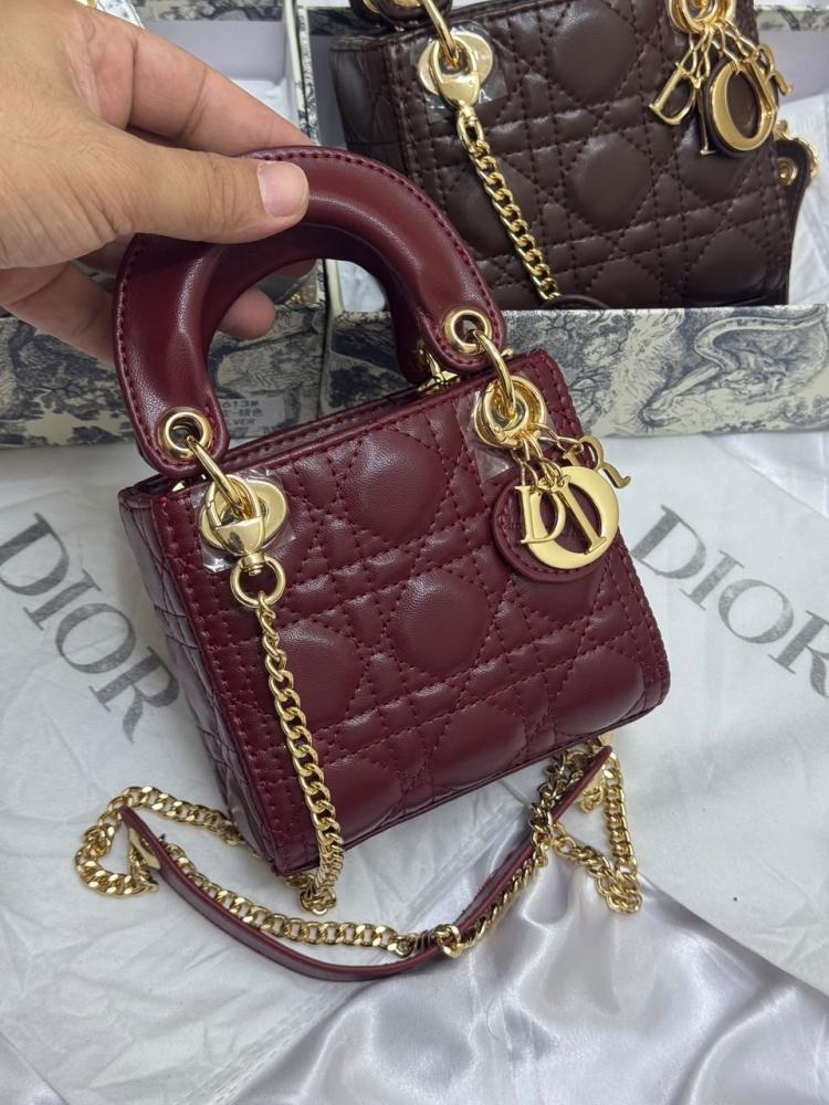 Dior   _High Quality