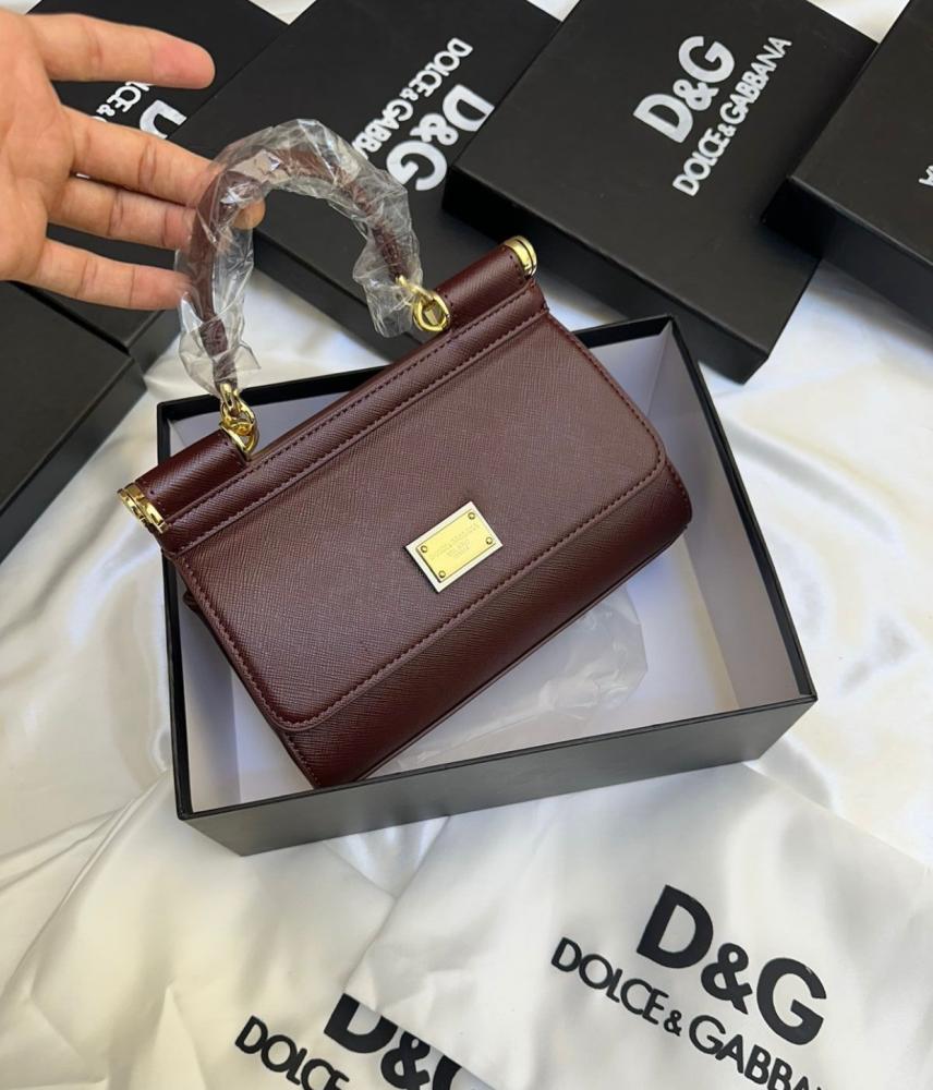 DOLCE&GABBANA   _High Quality