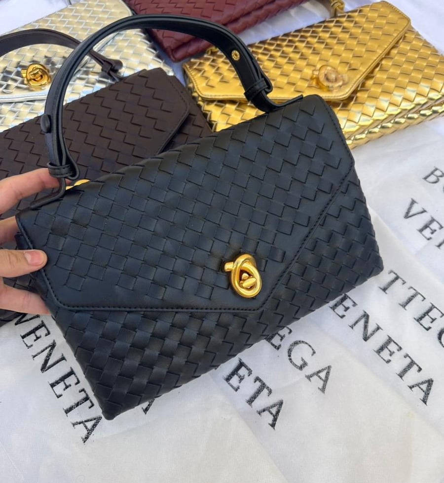 BOTTEGA _High Quality