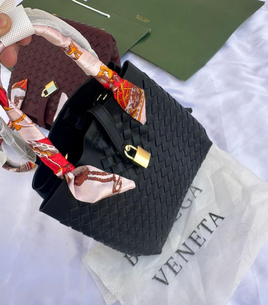 BOTTEGA _High Quality
