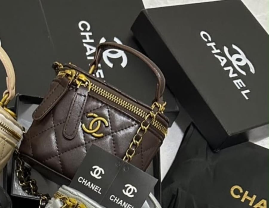 CHANEL  _High Quality