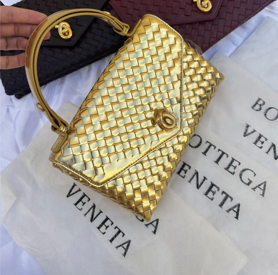 BOTTEGA _High Quality