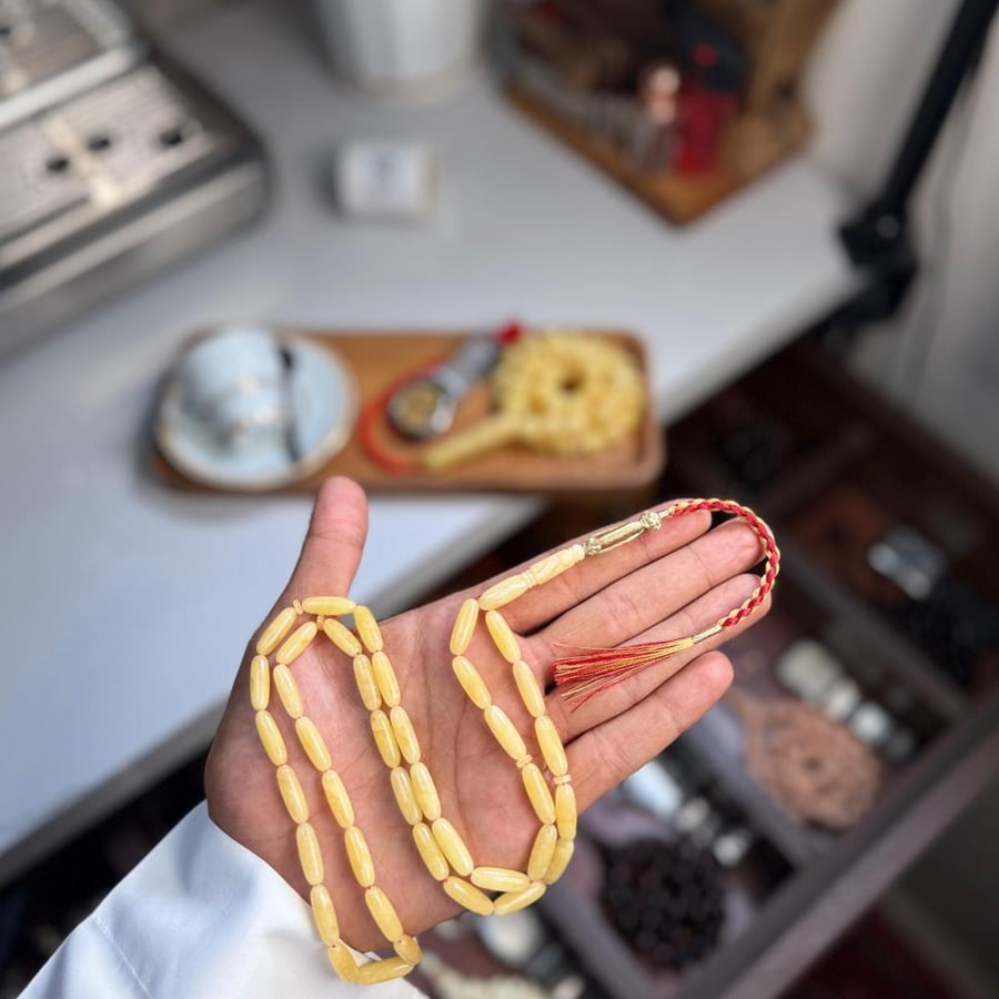 مسباح كهرمان طبيعي