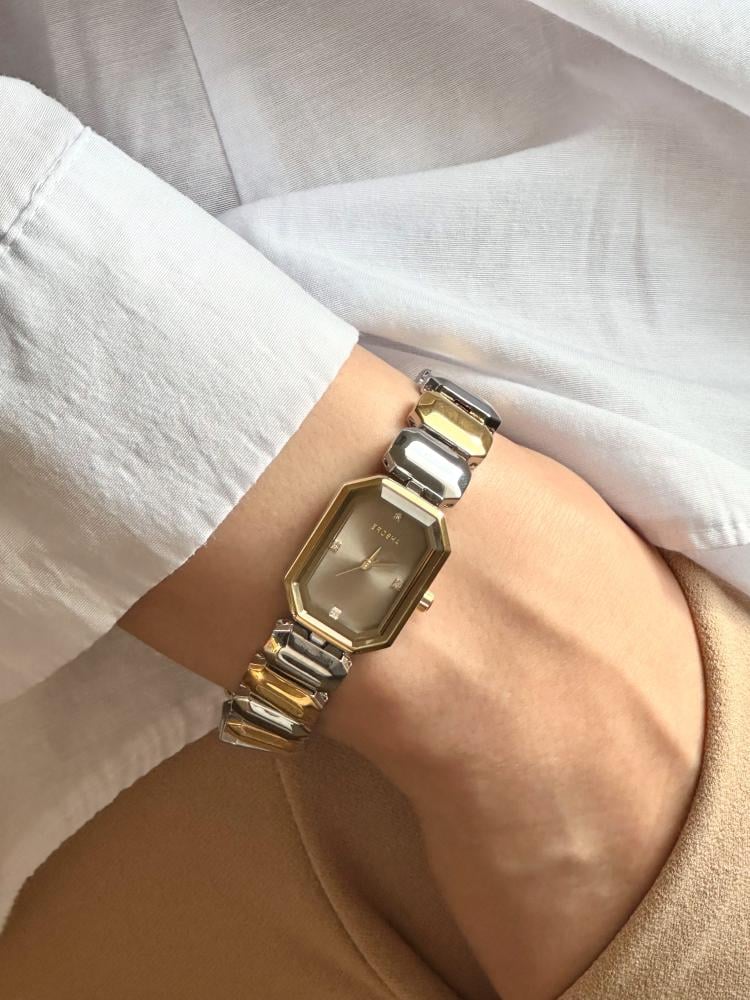 ساعة من ماركة BROSHA نسائيه الوان مختلفه