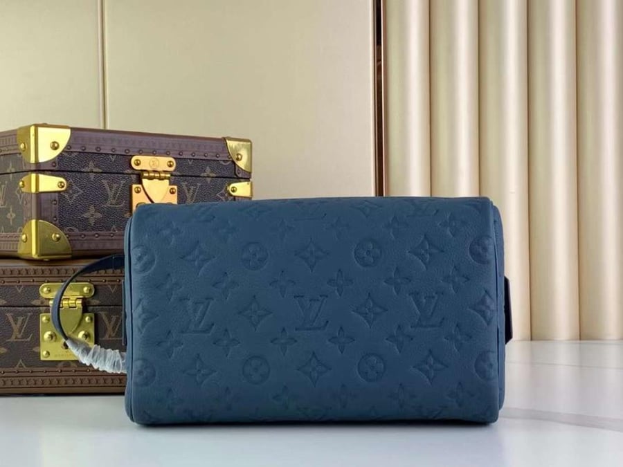 لوي فيتون محافظ Dopp Kit مقاس 28cm