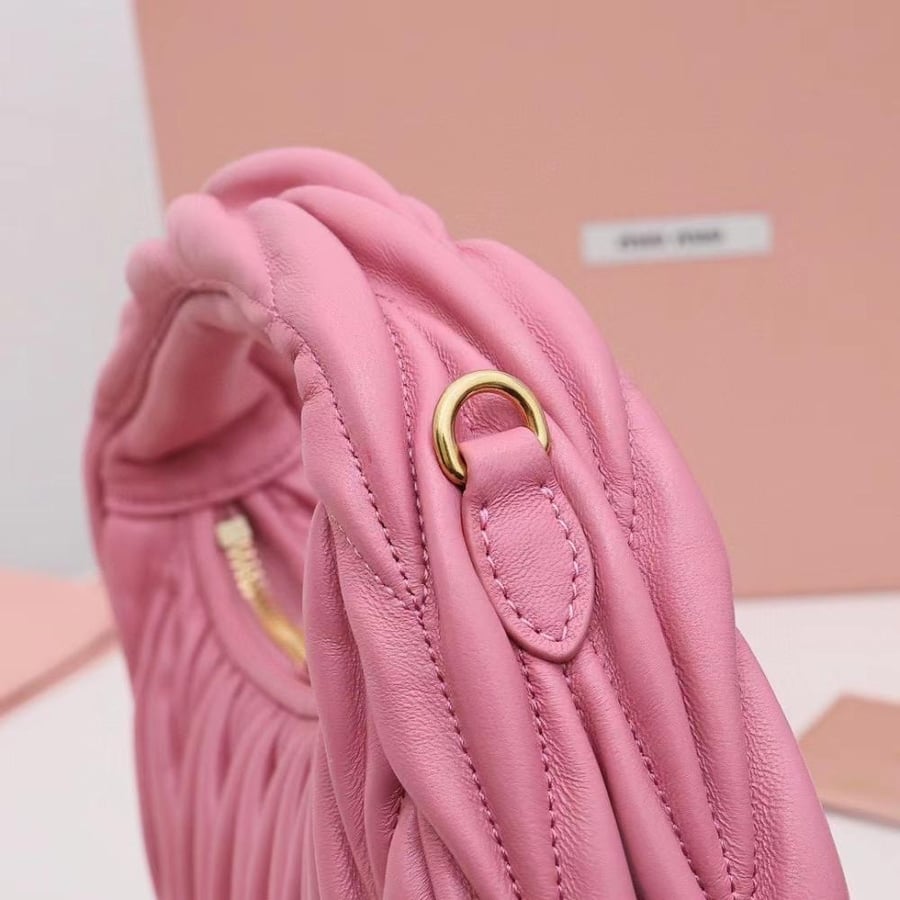 ميو ميو wander ماتلاسي مقاس 20cm