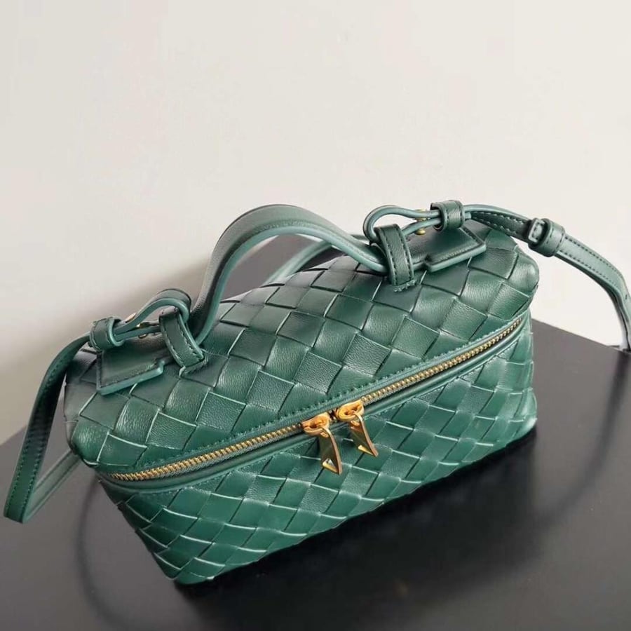 بوتيقا Vanity مقاس 22cm