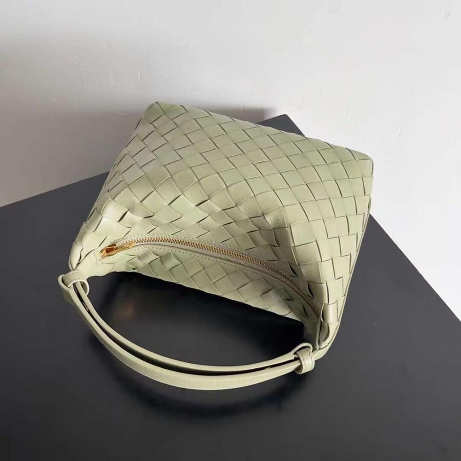 بوتيقا Wallace مقاس 22cm
