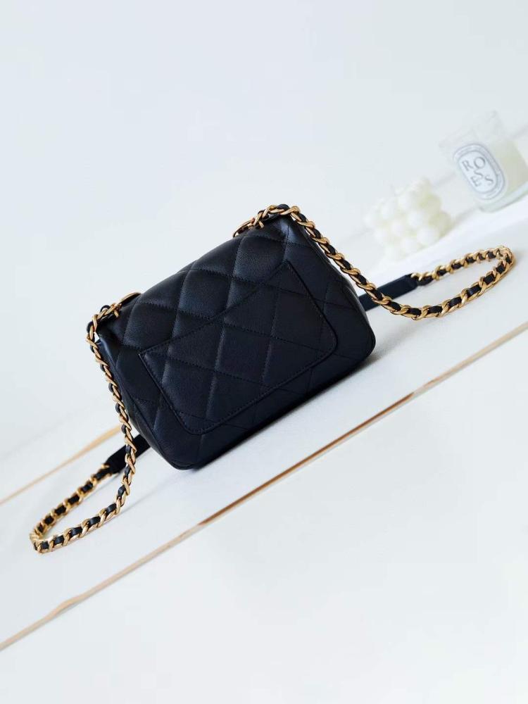 Chanel 23B size 17cm