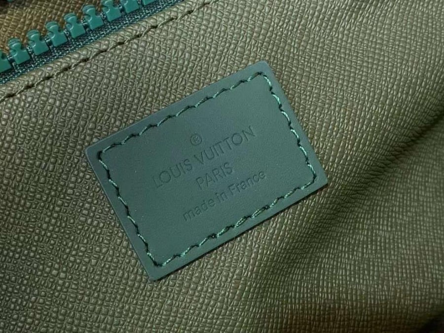 لوي فيتون محافظ Dopp Kit مقاس 28cm