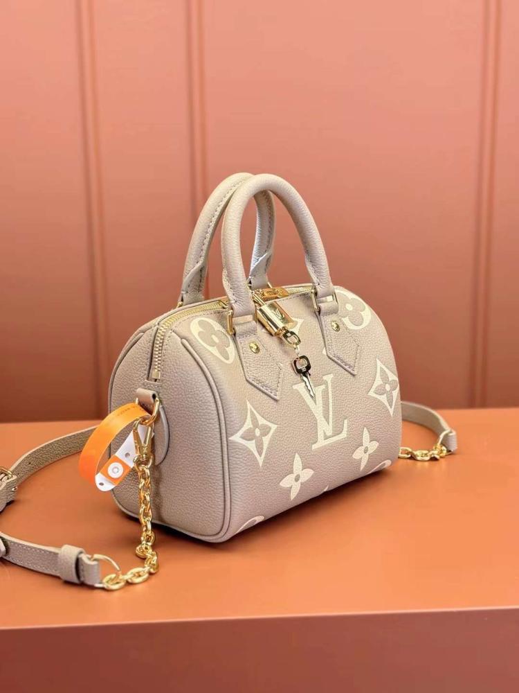 Louis Vuitton Speedy Bandouliere 20 size 20cm