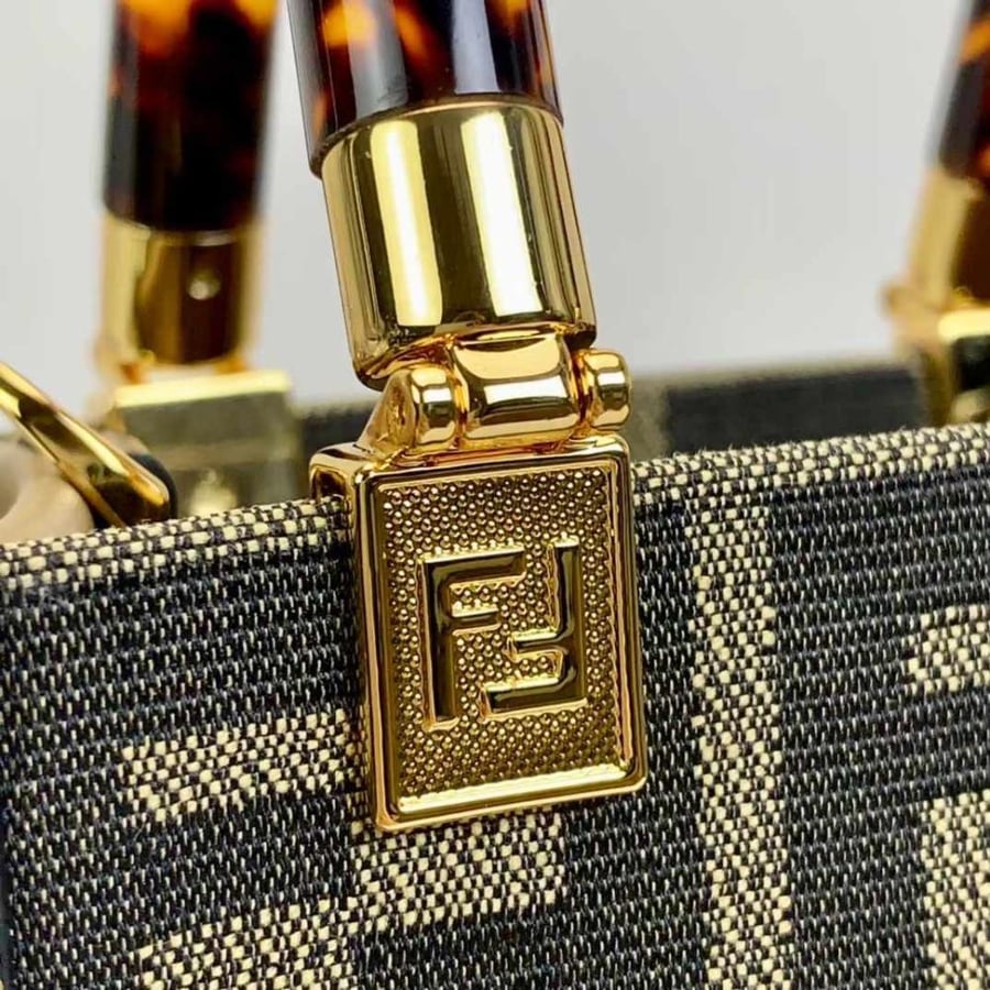 Fendi Sunshine 13cm size
