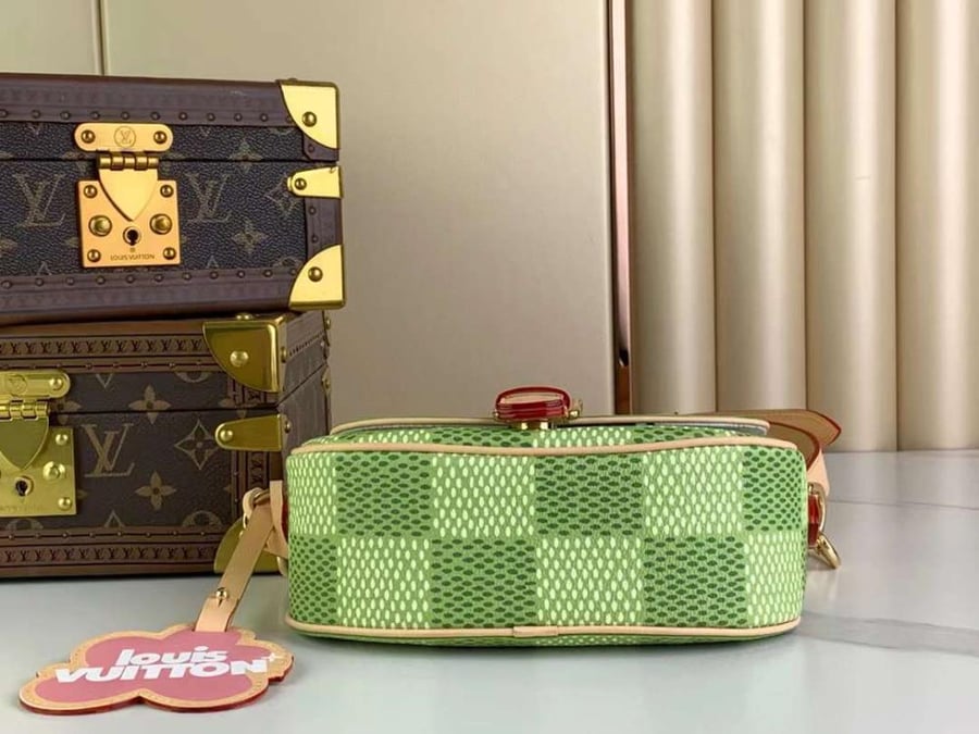 لوي فيتون Montsouris مقاس 20cm