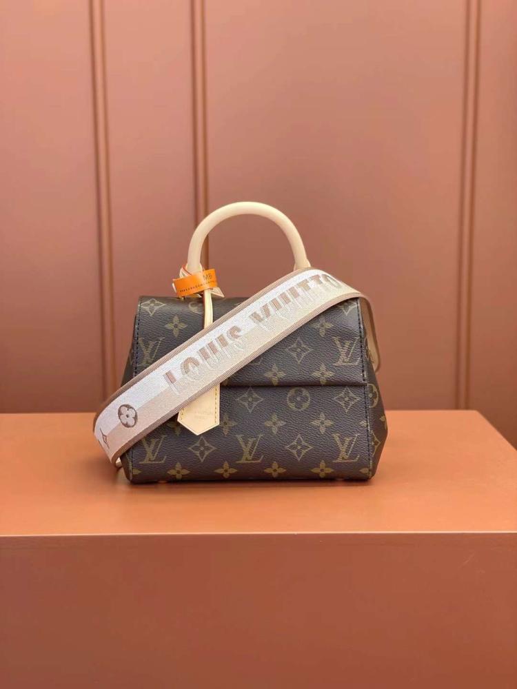 Louis Vuitton CLUNY size 20cm
