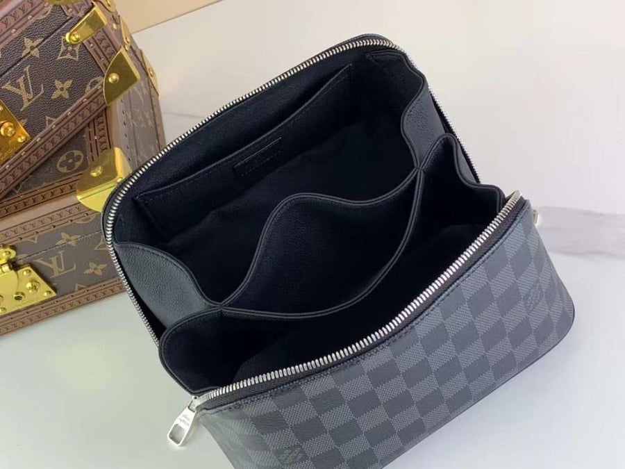 لوي فيتون حقيبة مكياج مقاس 24cm