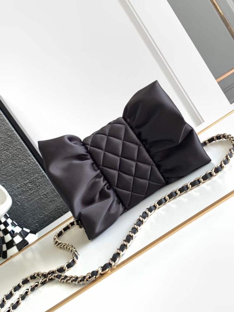 Chanel 23A size 20cm