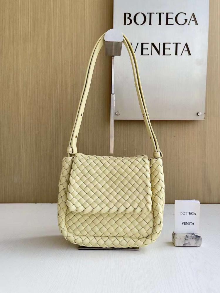بوتيقا Cobble Mini مقاس 19cm