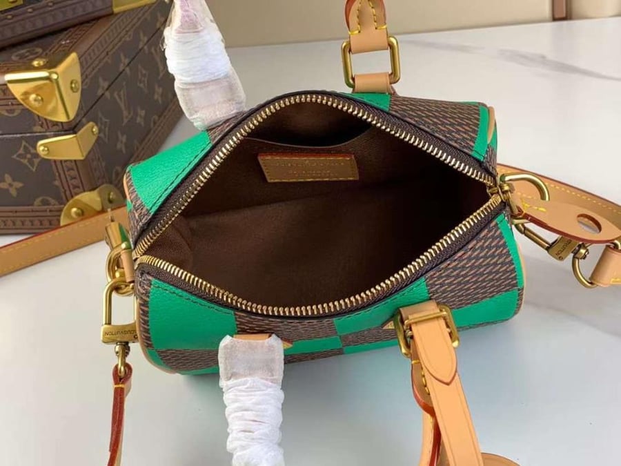 لوي فيتون Speedy Bandouliere مقاس 18cm