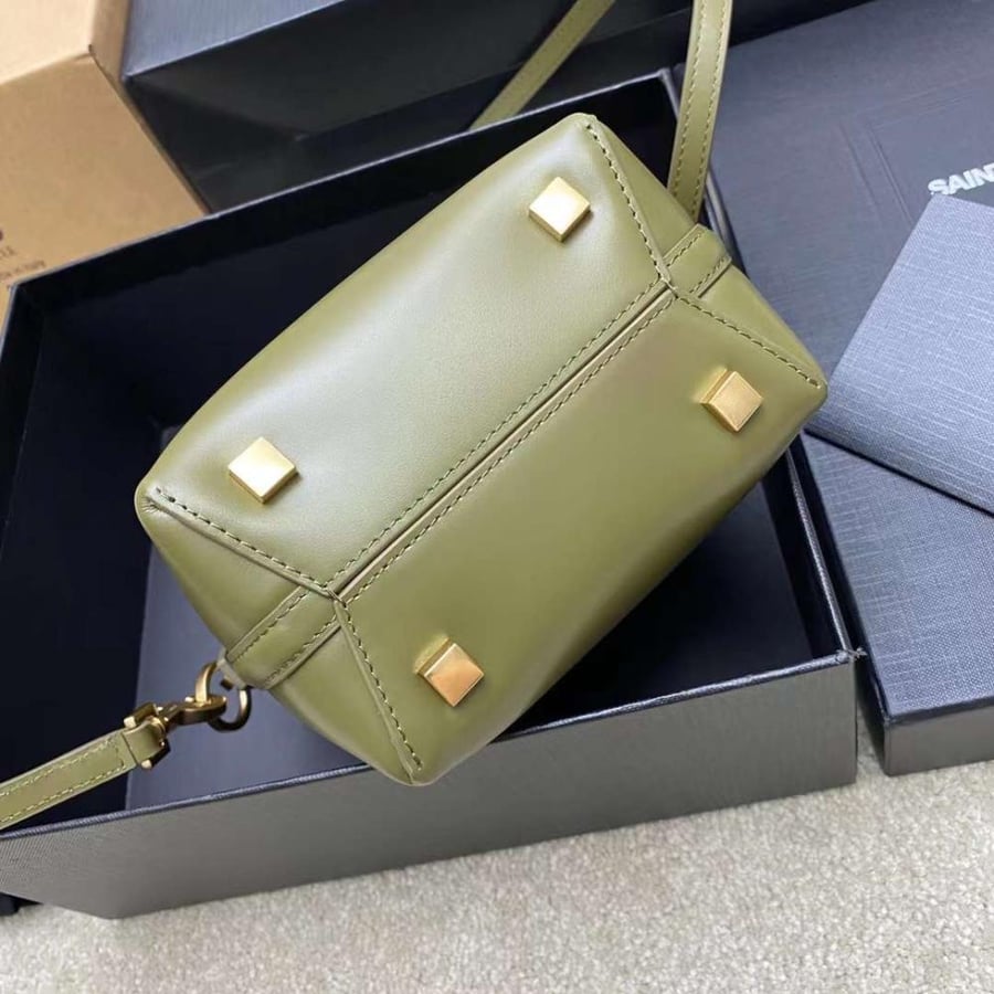 Saint Laurent size 15cm