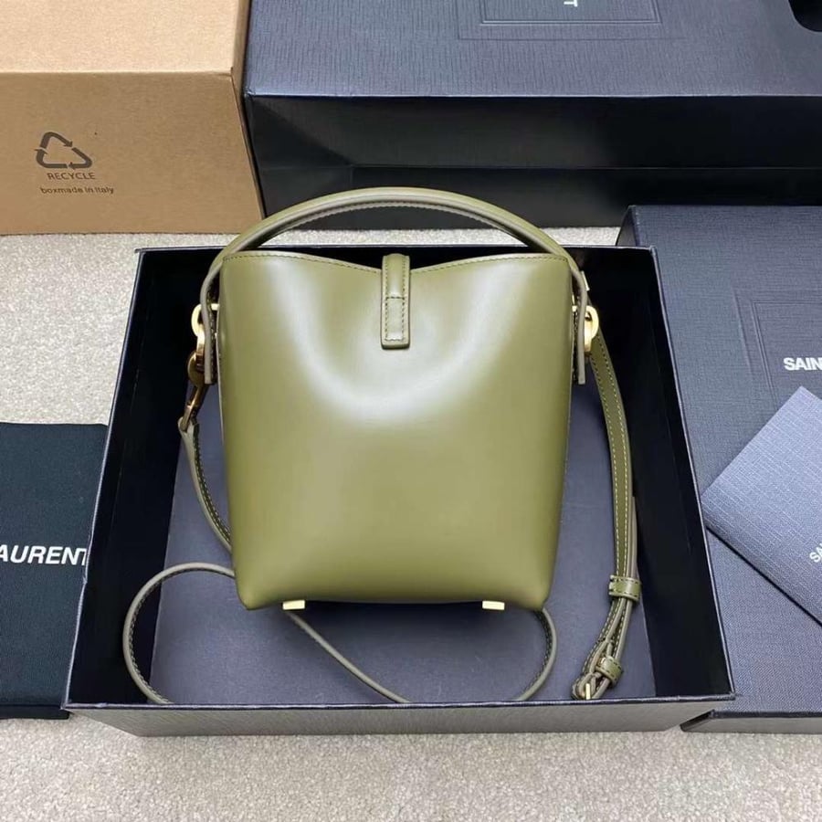 Saint Laurent size 15cm