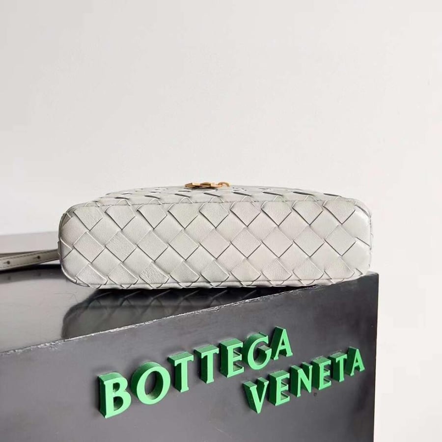 بوتيقا Vanity مقاس 22cm