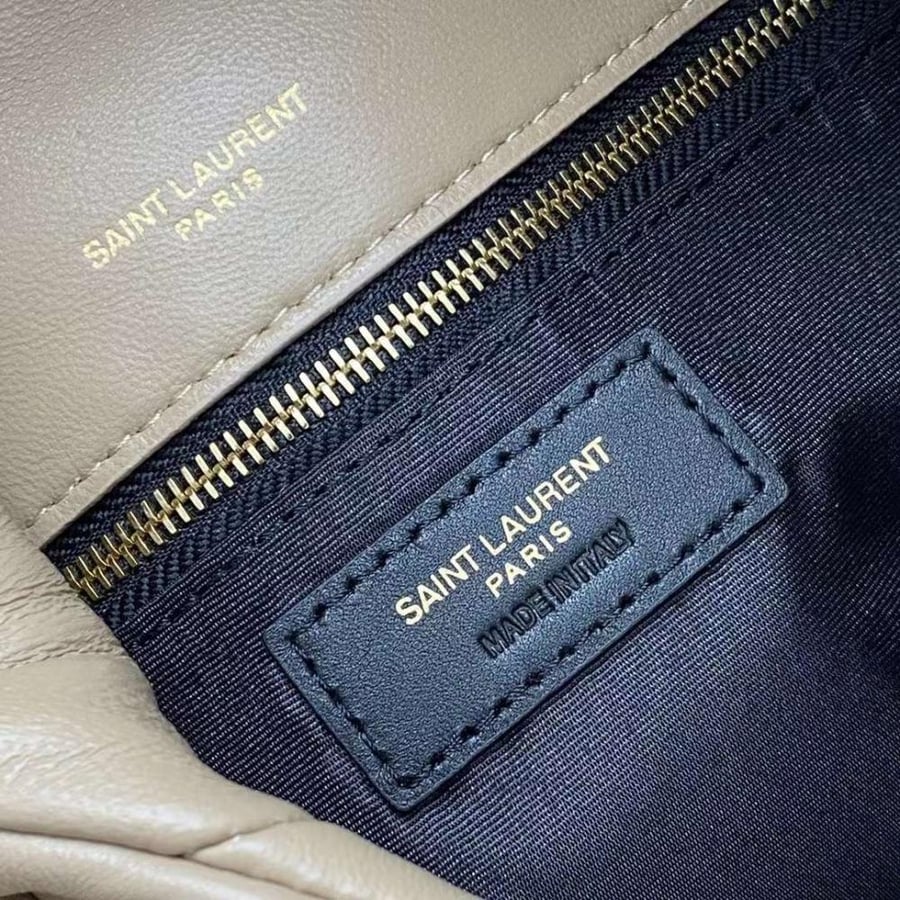 Saint Laurent size 23cm