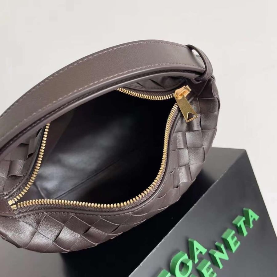 بوتيقا Wallace مقاس 22cm