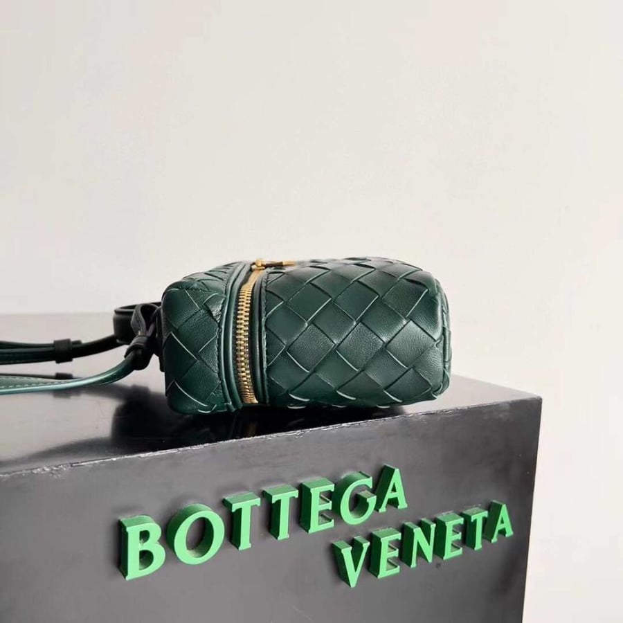 بوتيقا Vanity مقاس 22cm