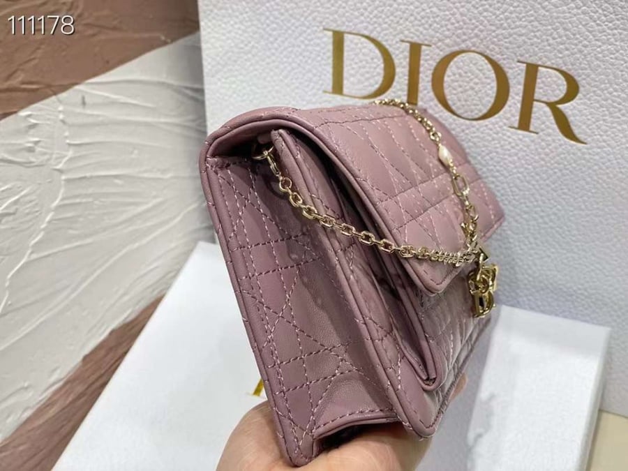 حقيبة Lady Dior
