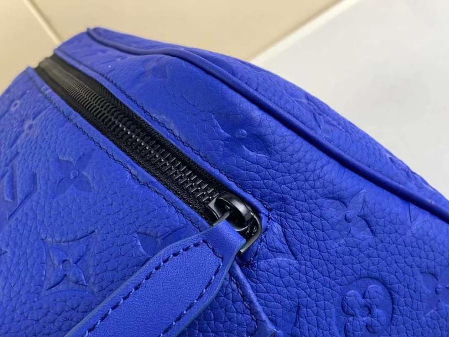 لوي فيتون محافظ Dopp Kit مقاس 28cm