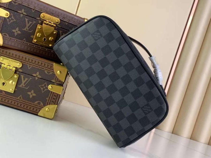 لوي فيتون حقيبة مكياج مقاس 24cm