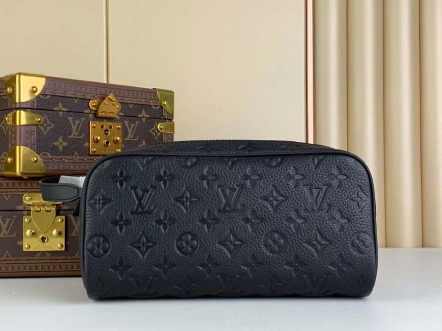 لوي فيتون محافظ Dopp Kit مقاس 28cm