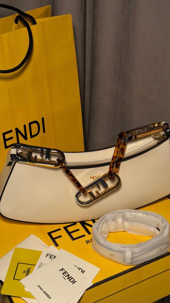 فندي O’lock مقاس 32cm