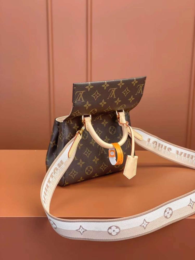 Louis Vuitton CLUNY size 20cm