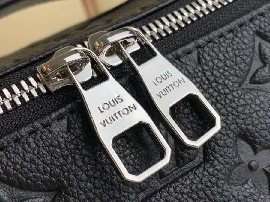 لوي فيتون حقيبة مكياج مقاس 24cm