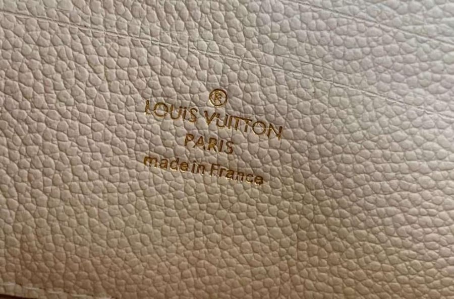 لوي فيتون Wallet On Chain Ivy مقاس cm23.5