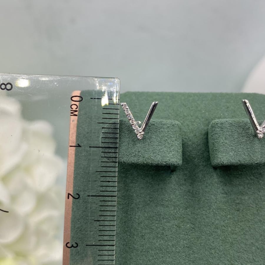 Soft diamond ring
