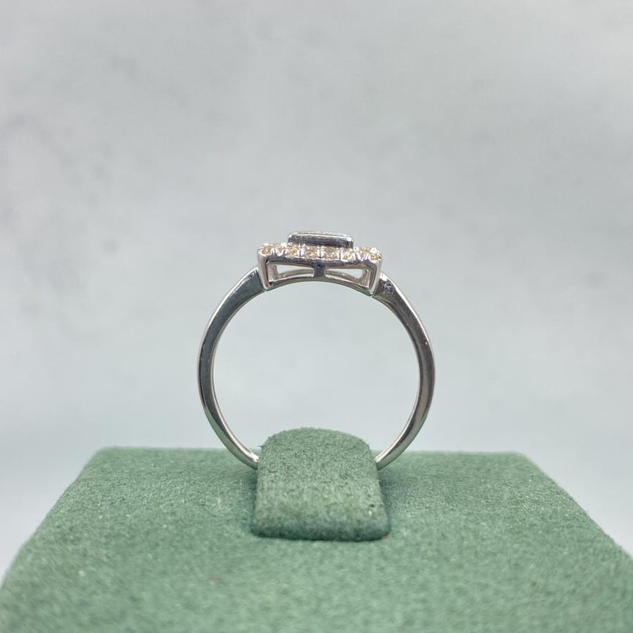 Modern 0.30ct Diamond Ring