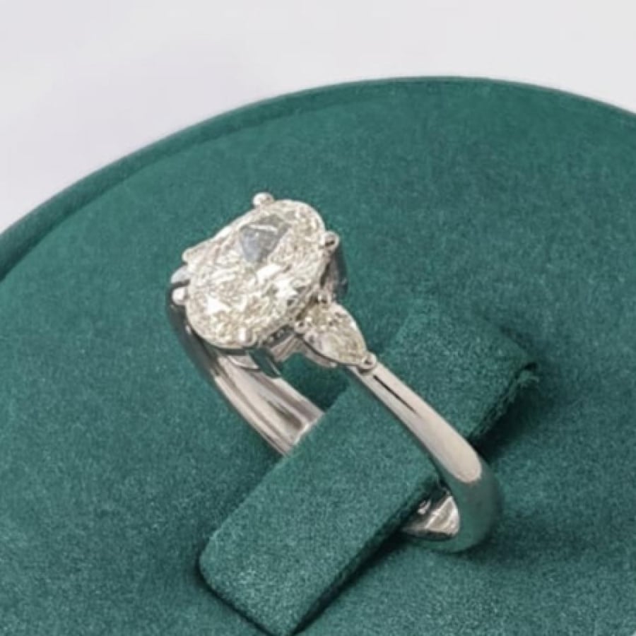 Oval solitaire diamond ring weighing 1.15 carats