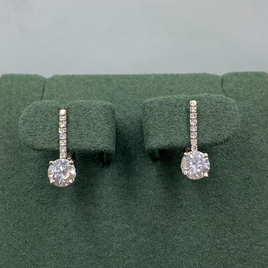 Modern Design Malachite Diamond Stud Earrings 1.031 Carats